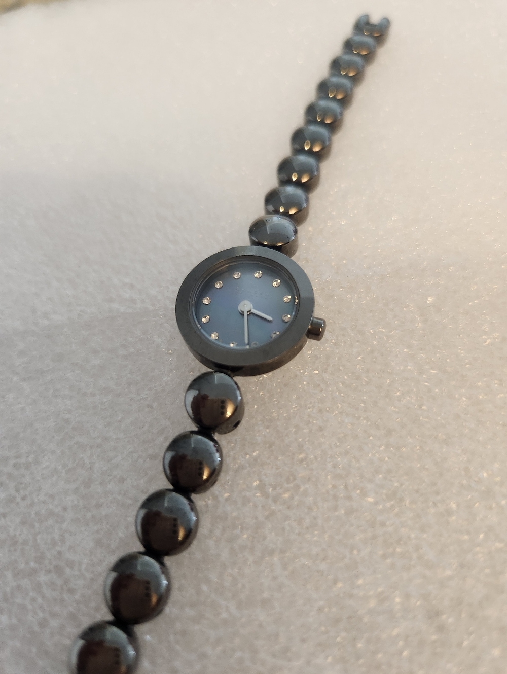 Scagen Womens Graphite Tone Beaded Bracelet Watch - Elegant Minimalist Timepiece